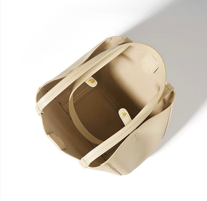 Leather bag