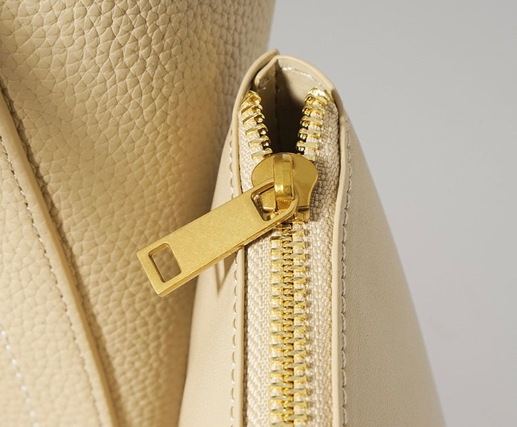 Leather bag