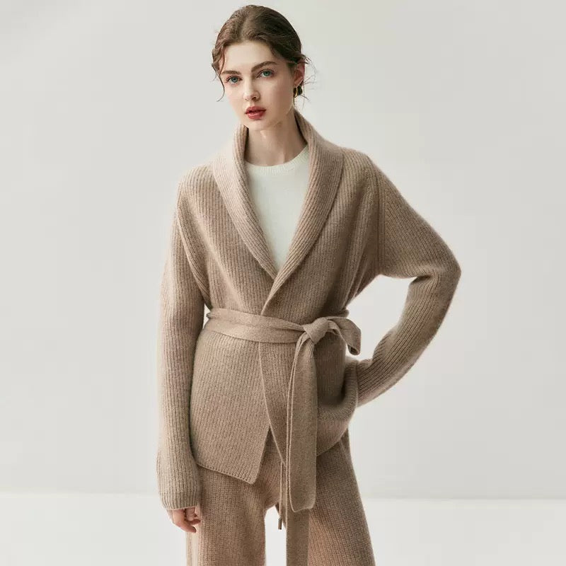 Cashmere sweater | Lumé Robe Coat