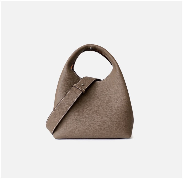 Full-Grain Leather bag | A Tale of Two Cities