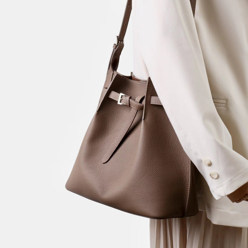 Full-grain leather Bucket bag|Casual Simplicity
