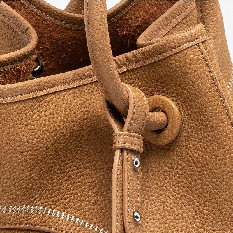Full-grain leather bag|niche commuter tote