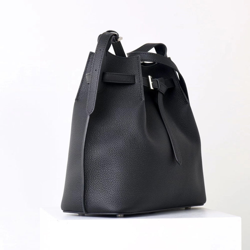 Full-grain leather Bucket bag|Casual Simplicity