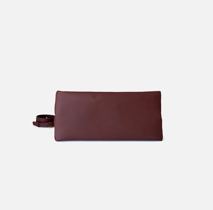 Full-Grain Leather Bag | Sea and woman