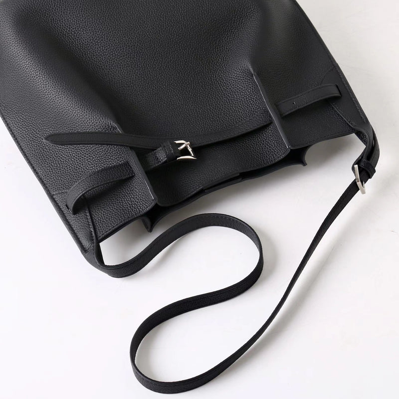 Full-grain leather Bucket bag|Casual Simplicity