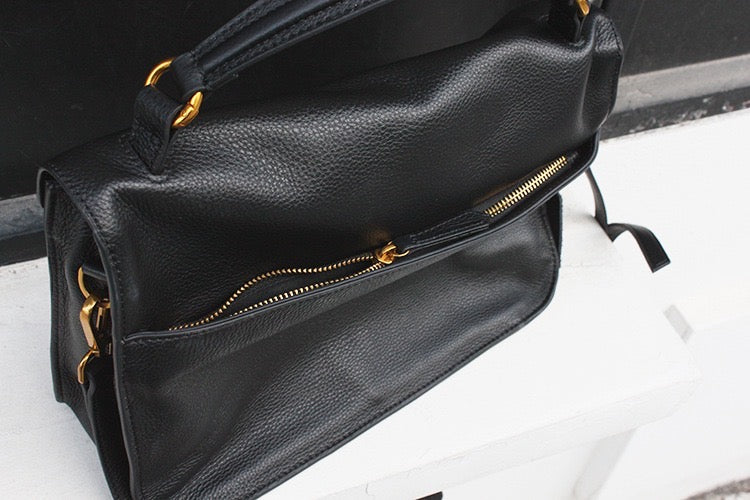 Full-Grain Leather Bag | Mail beauty
