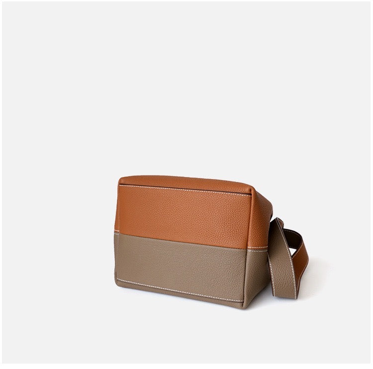 Full-Grain Leather bag | A Tale of Two Cities