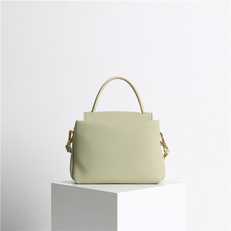 Full-Grain Leather Bag | Wind bell