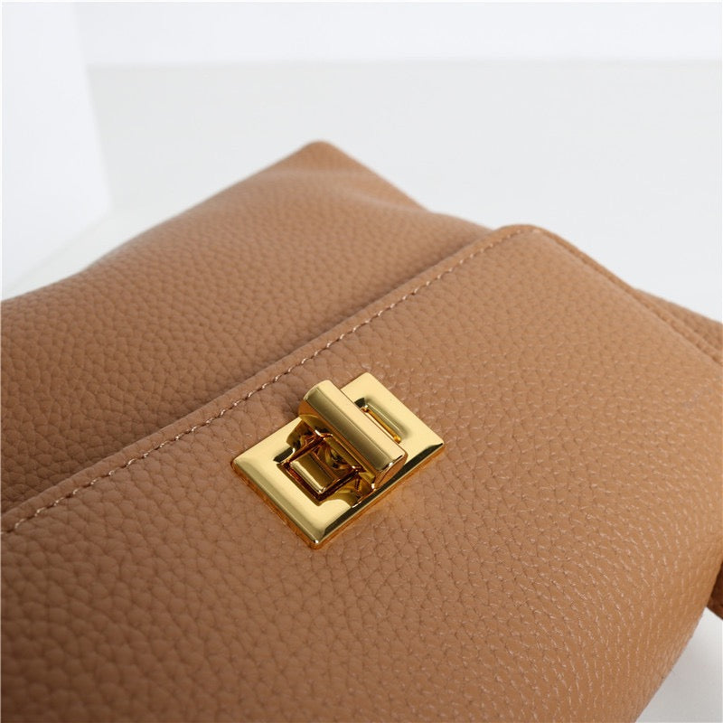 Full-Grain Leather Bag | Wind bell