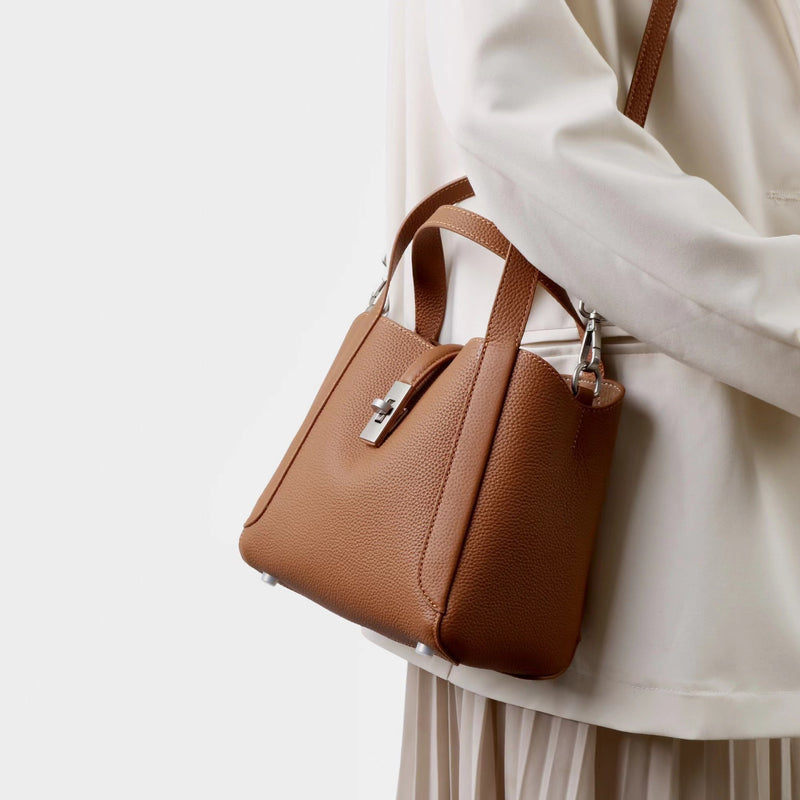 Full-Grain Leather Bag | Flexa