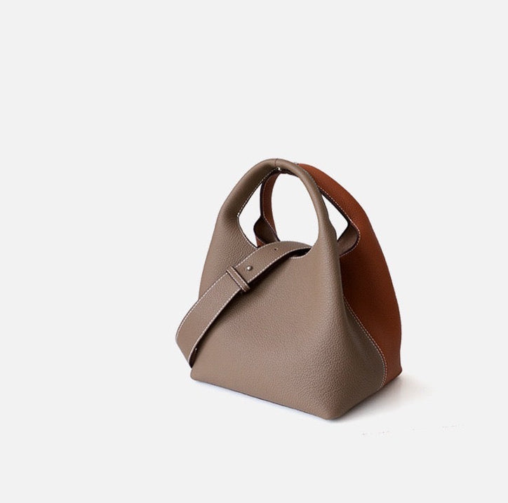 Full-Grain Leather bag | A Tale of Two Cities