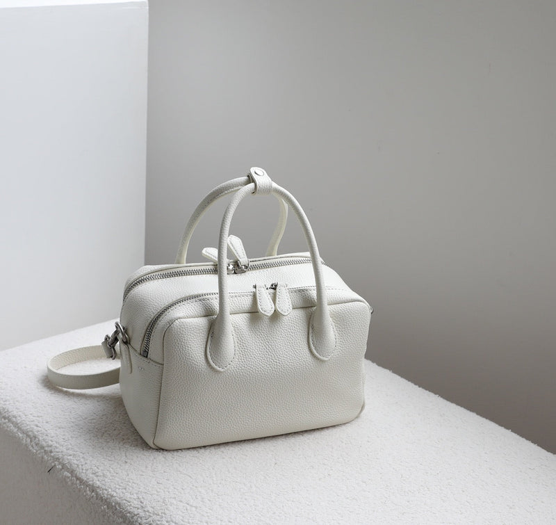 Full-Grain Leather Bag | Boston Bag | Prism