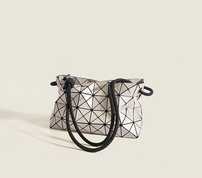 Lightweight geometric bag | Geometric aesthetics