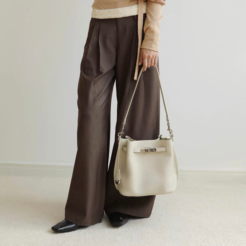 Bucket bag | Elegra | Full-Grain Leather Bag