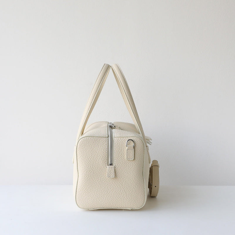 Full-grain leather | Elegant Boston