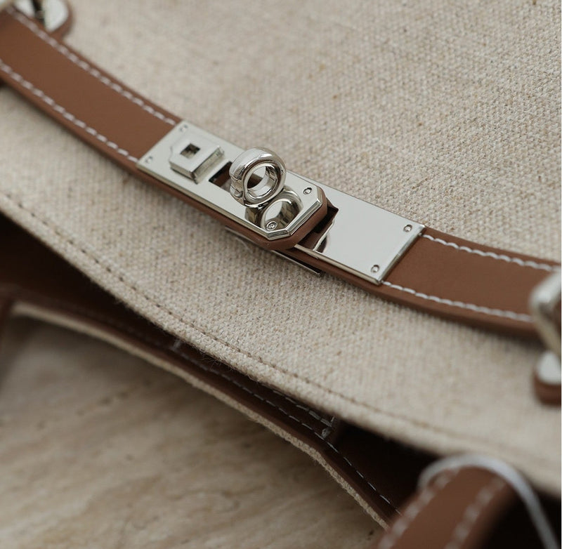Linen Canvas and Full-Grain Leather | Dune