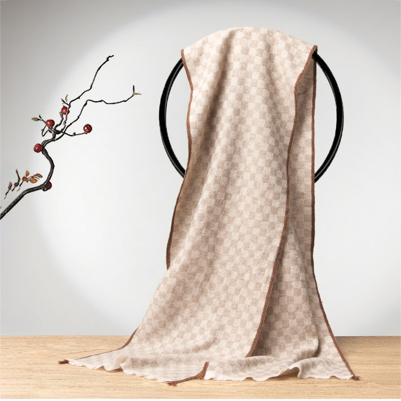 Cashmere scarf | Chessboard Queen