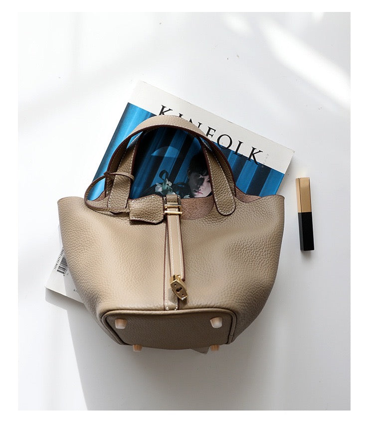 Full-Grain Leather bag | At ease