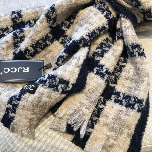 Wool scarf