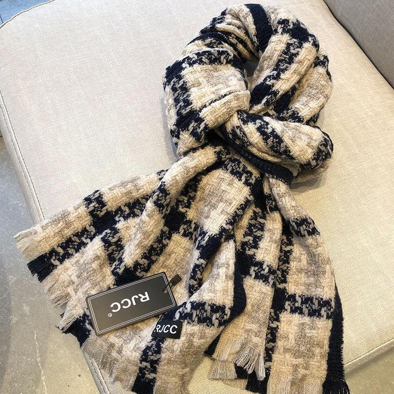 Wool scarf