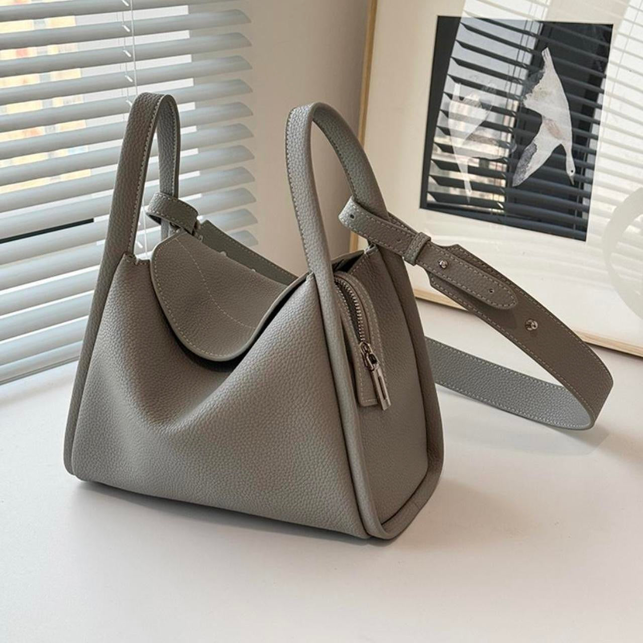 Leather bag