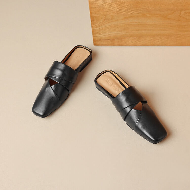 Leather flat Slippers / Hot wind