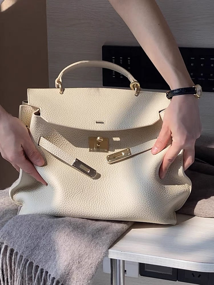 Full-Grain Leather  bag | First record