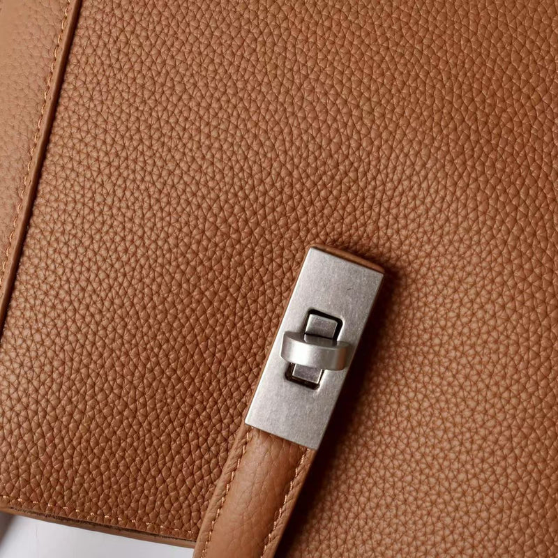 Full-Grain Leather Bag | Flexa