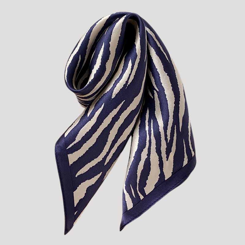 Silk scarf | Wildness | Leopard