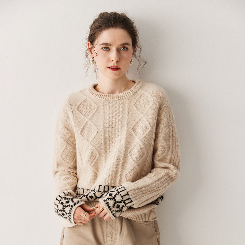 Cable-Knit Cashmere Sweater | Clara
