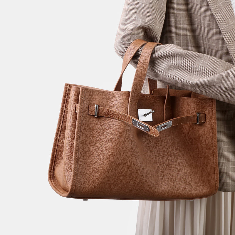 Full-Grain Leather Bag | Forever classic