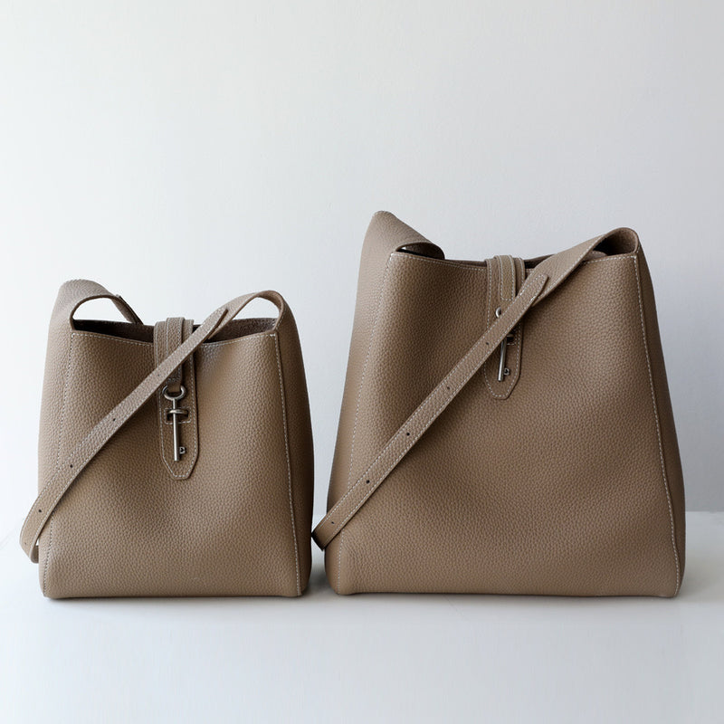 Full-Grain Leather bag | Key Word