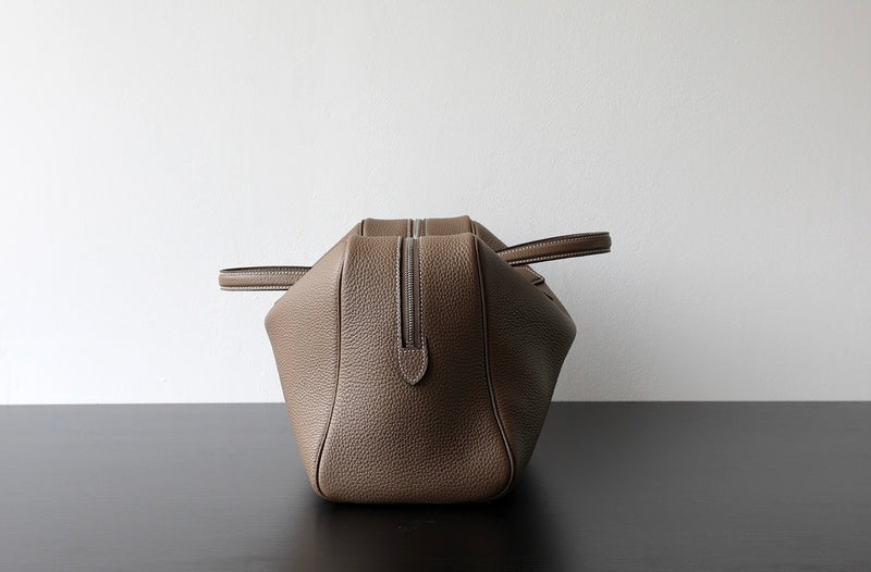 Full-Grain Leather bag | Big world