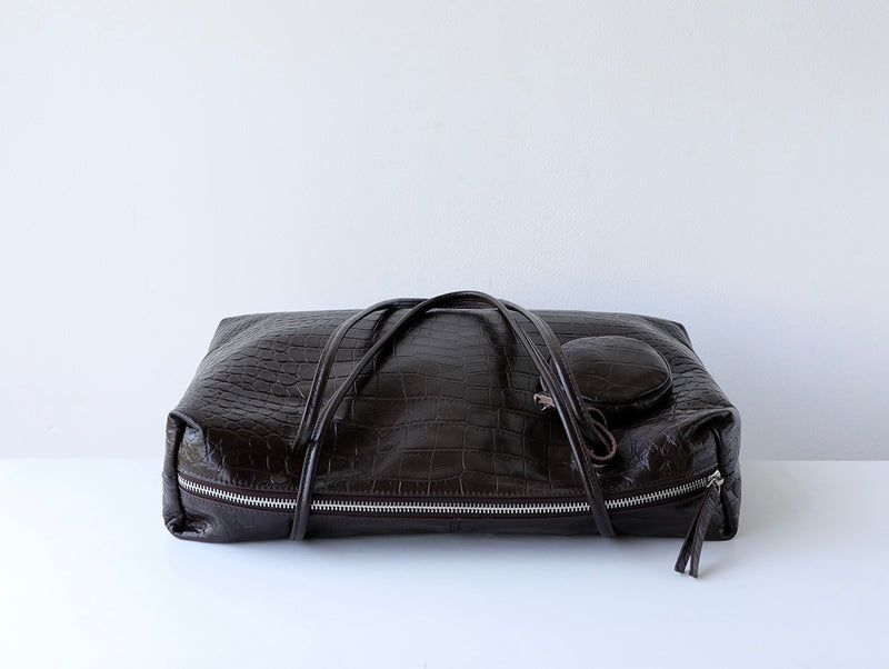 Full-grain embossed leather | The Croc Power
