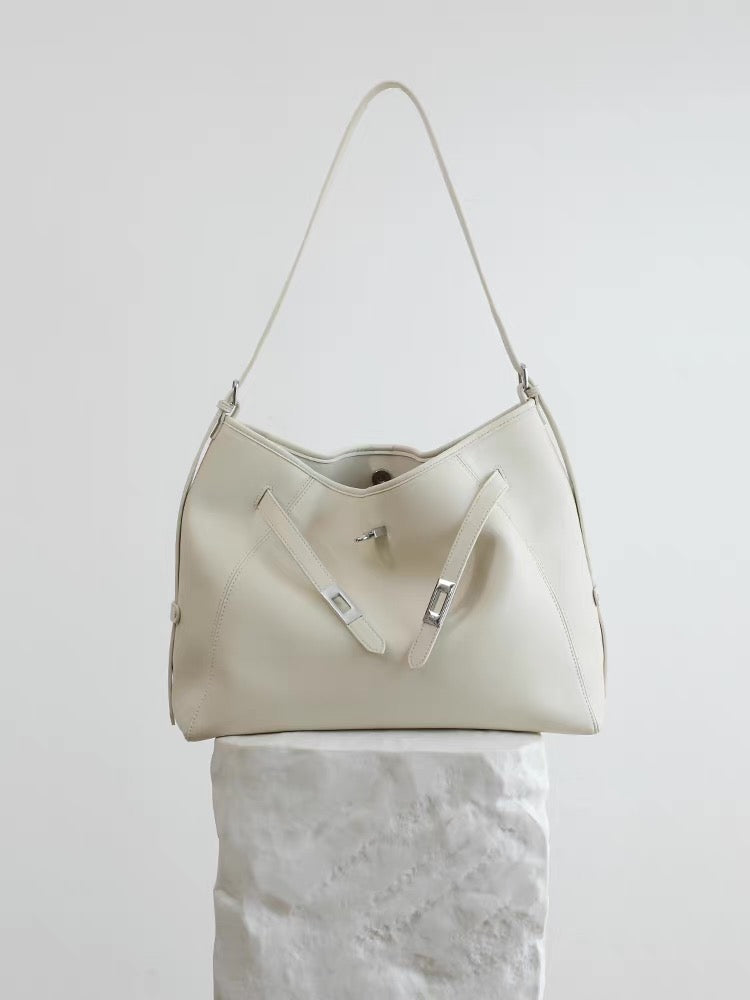 MetroTote | Full-grain leather bag