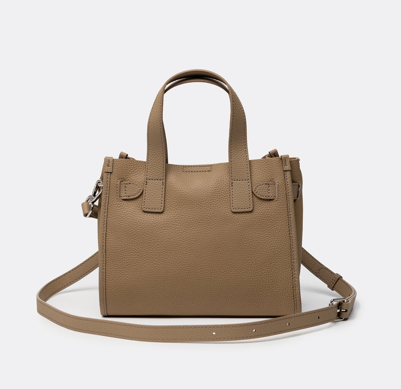 Full-grain leather bag | Forever classic M