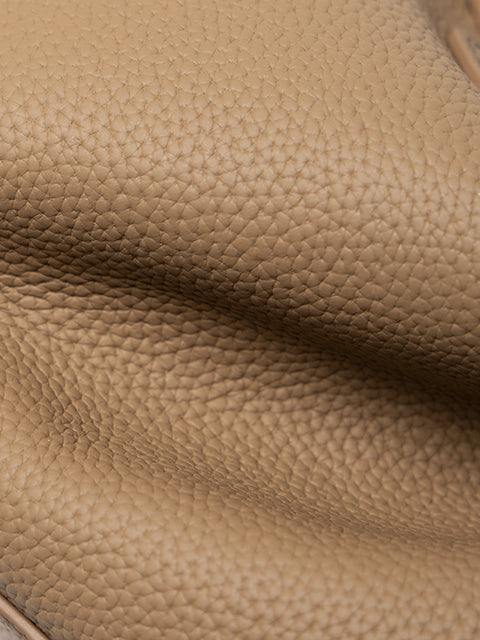 Full-grain leather bag | Forever classic M