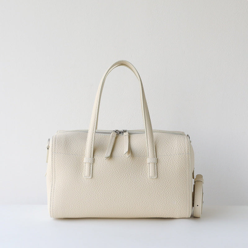 Full-grain leather | Elegant Boston