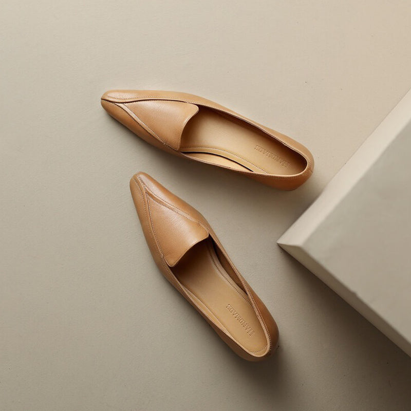 Leather shoes / lotus