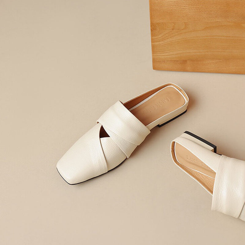 Leather flat Slippers / Hot wind