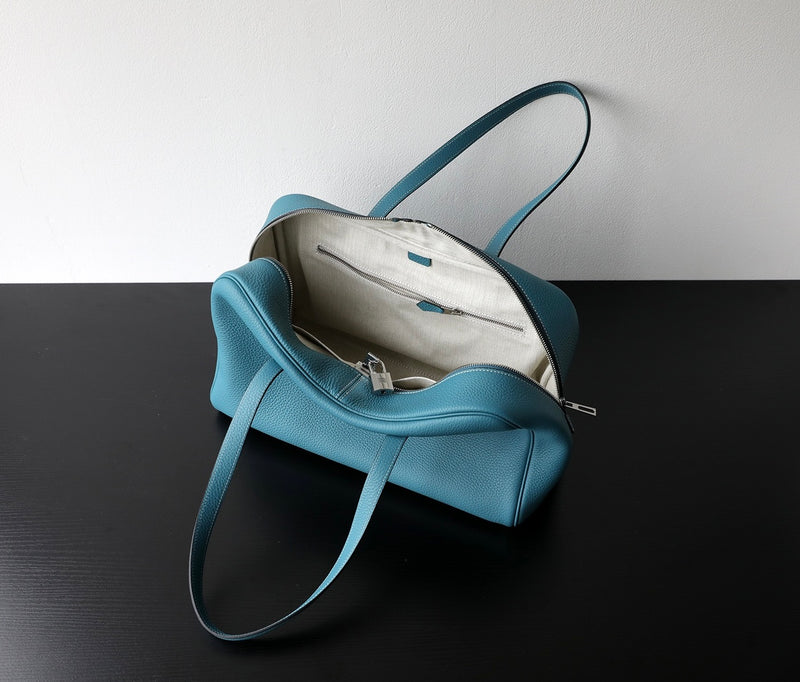 Full-Grain Leather bag | Big world