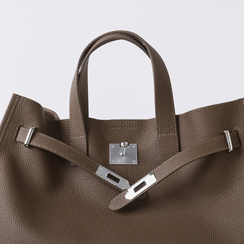 Full-Grain Leather Bag | Forever classic