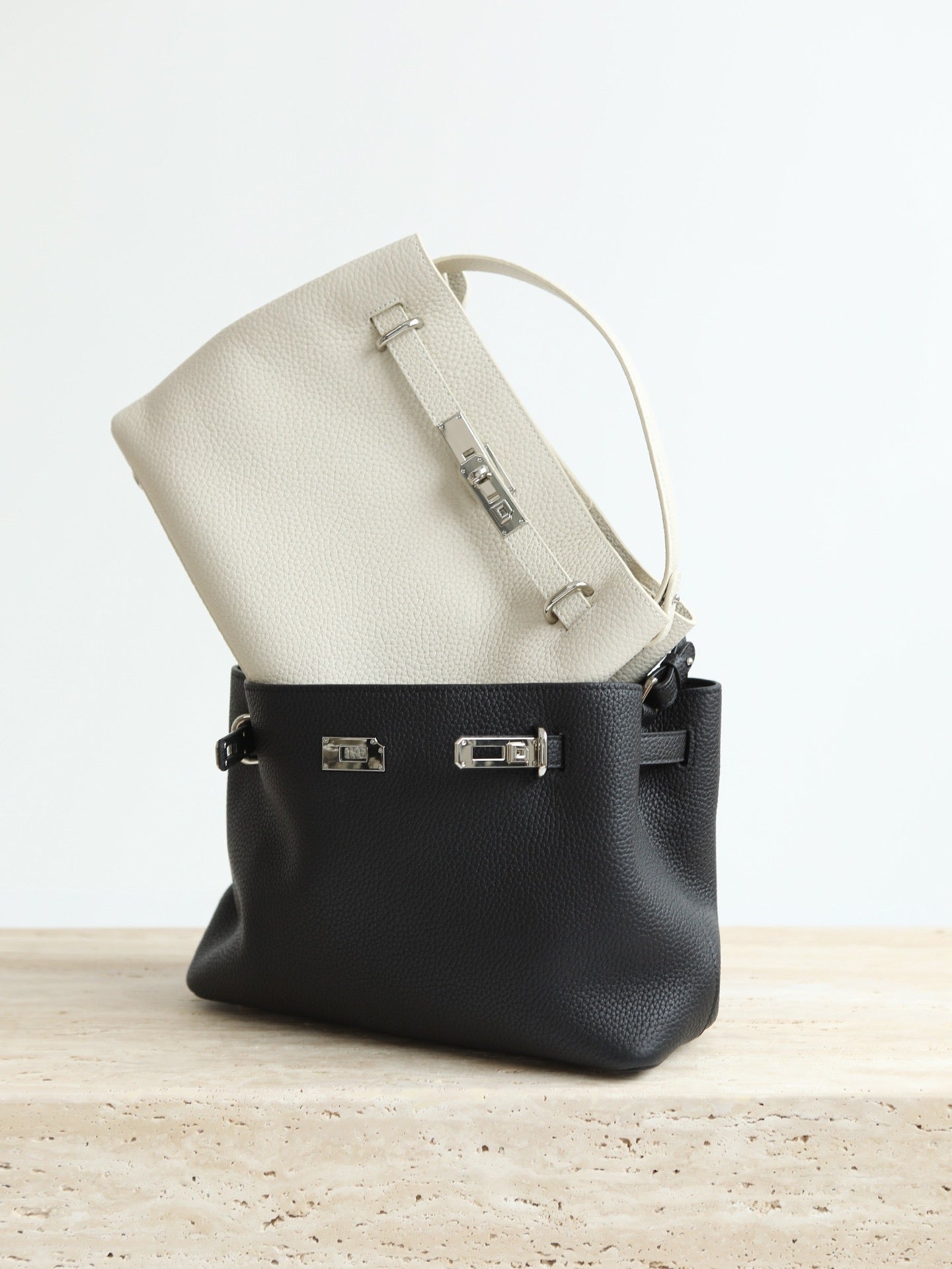 Full-Grain Leather Bag |  Astra Tote