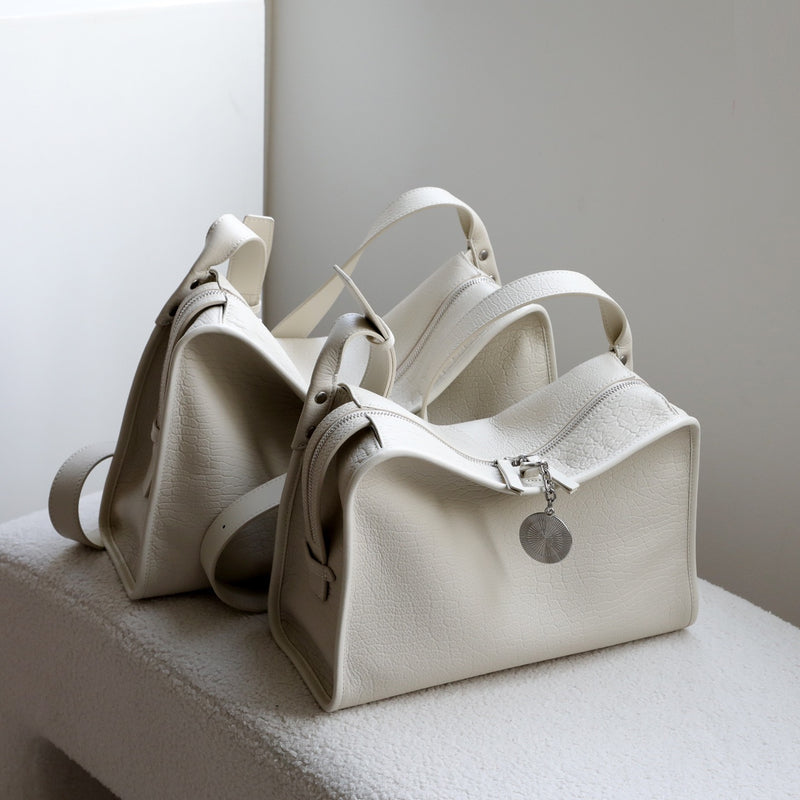 Embossed Cowhide Leather | Royal Oak