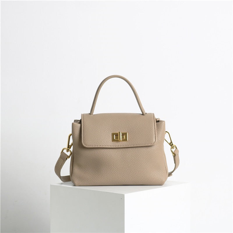 Full-Grain Leather Bag | Wind bell