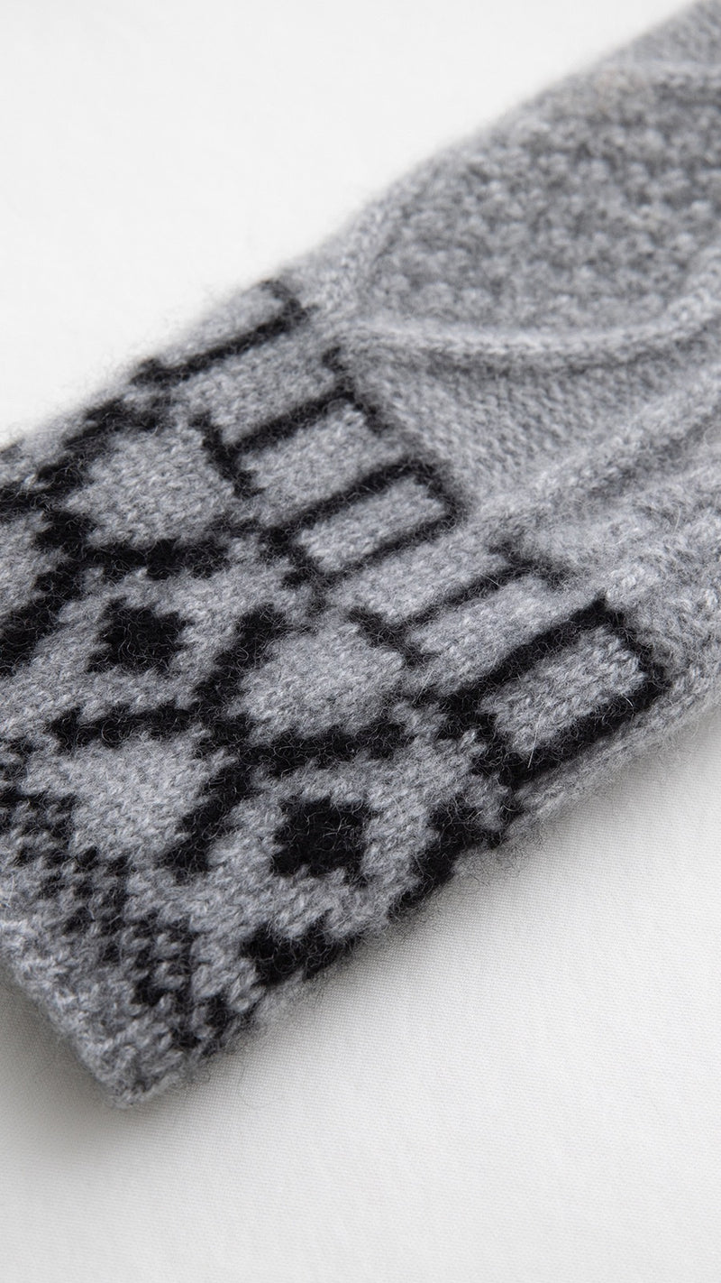 Cable-Knit Cashmere Sweater | Clara