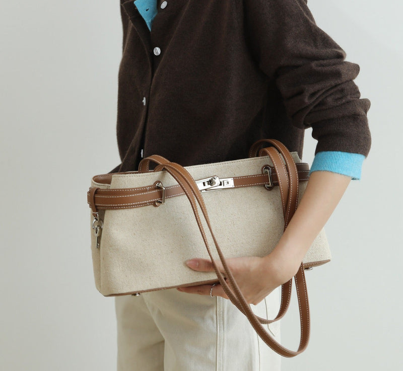 Linen Canvas and Full-Grain Leather | Dune