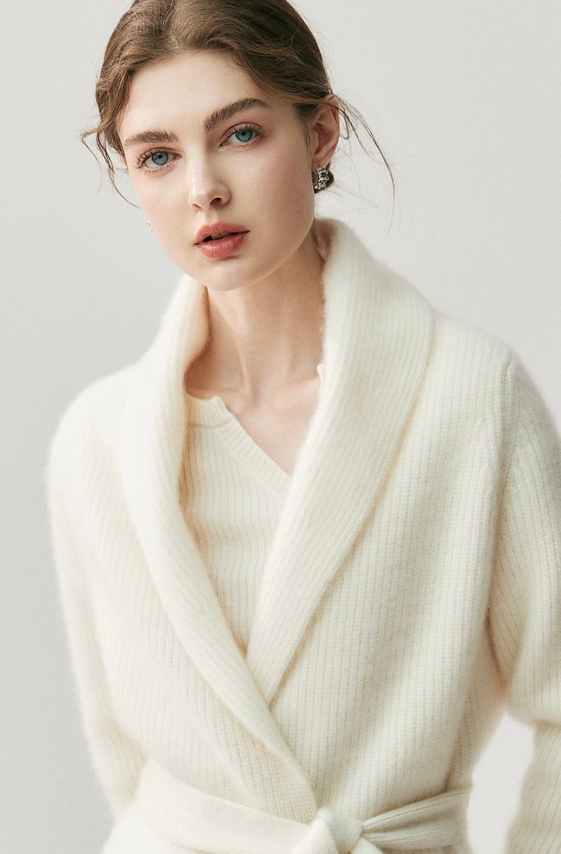 Cashmere sweater | Lumé Robe Coat