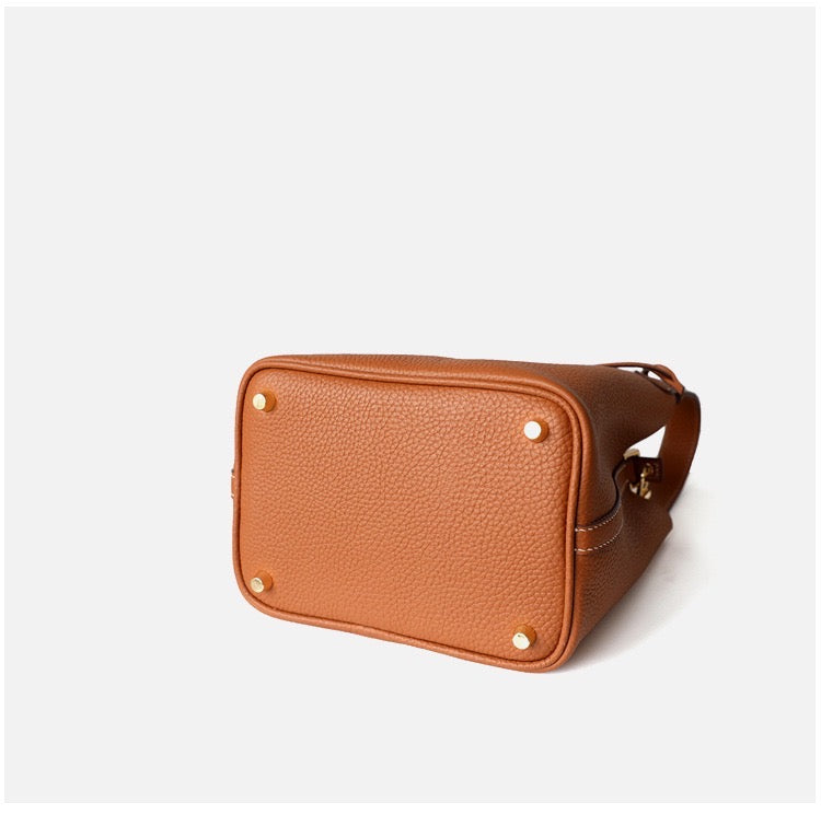 Full-Grain Leather bag | At ease