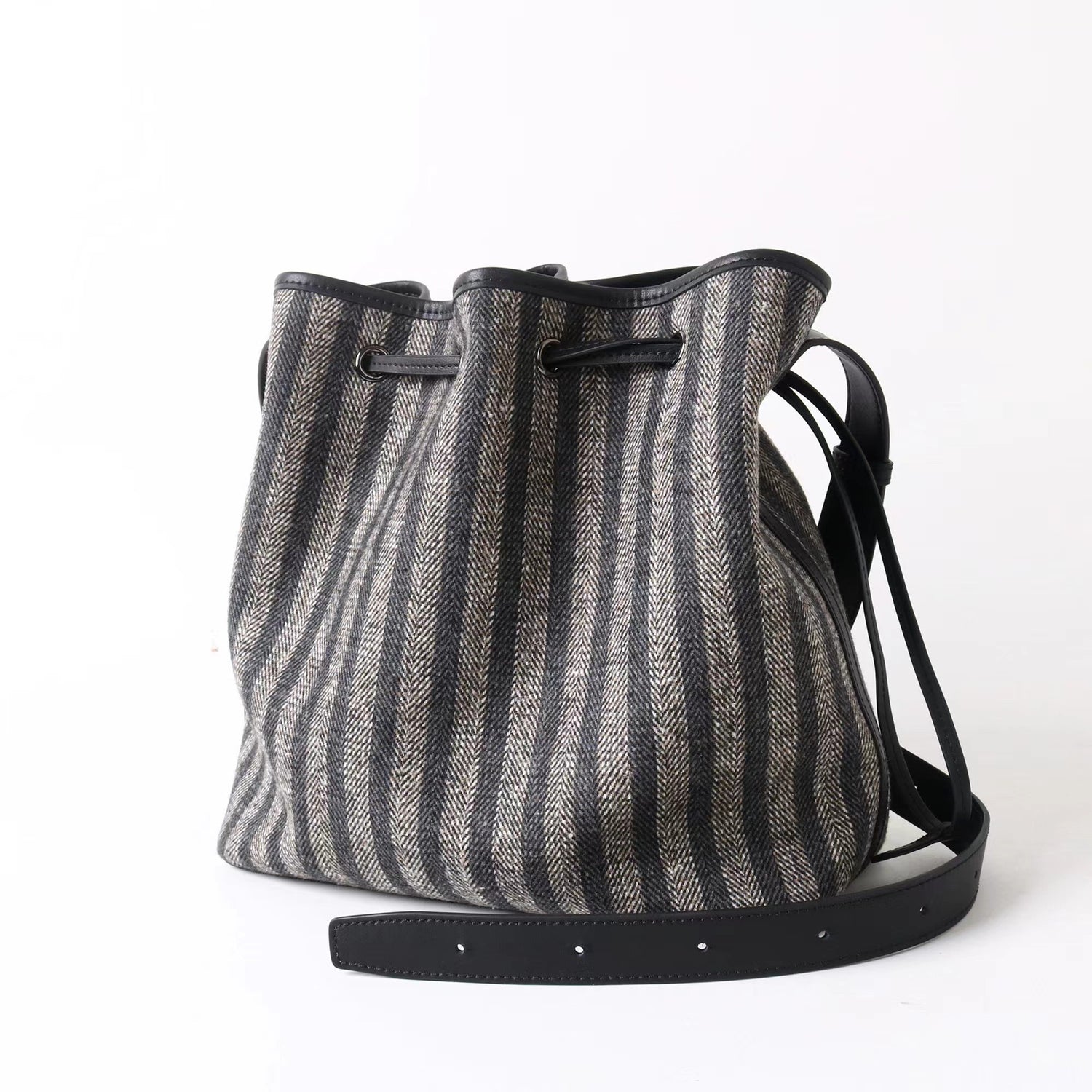 Woolen Bag  | Arden